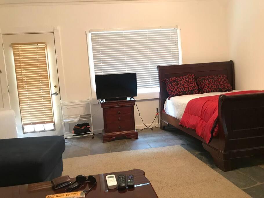 Cozy, Cheerful & Charming Cabin - Historic ג'וליאן מראה חיצוני תמונה